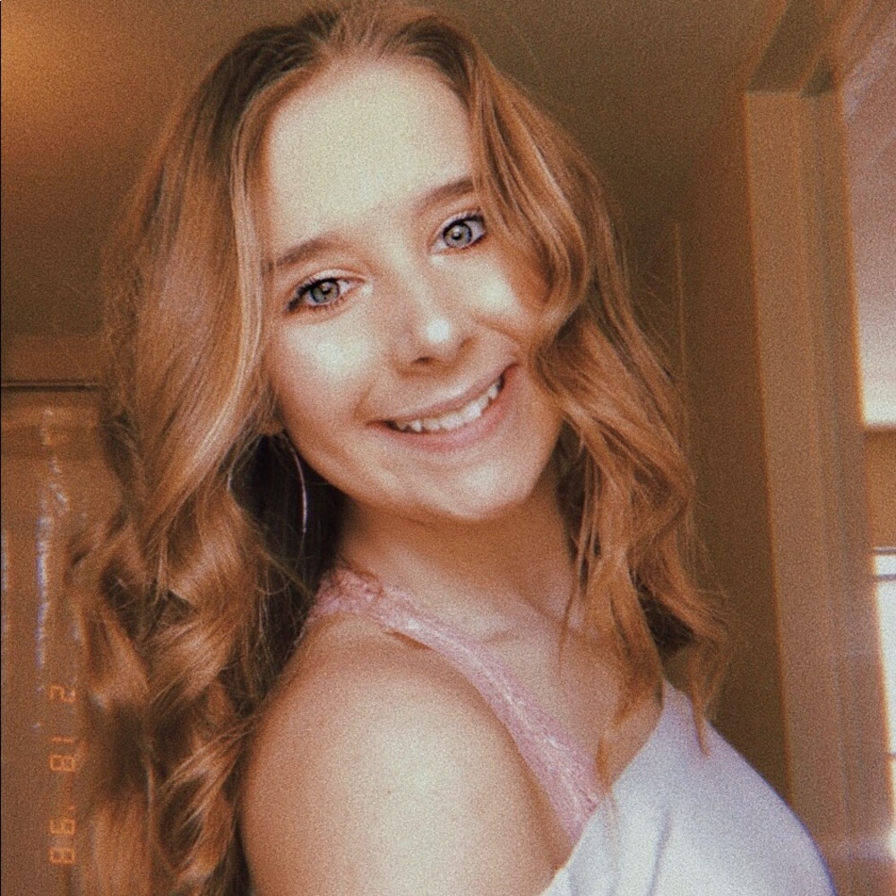 Meet your Posher, Makenzie